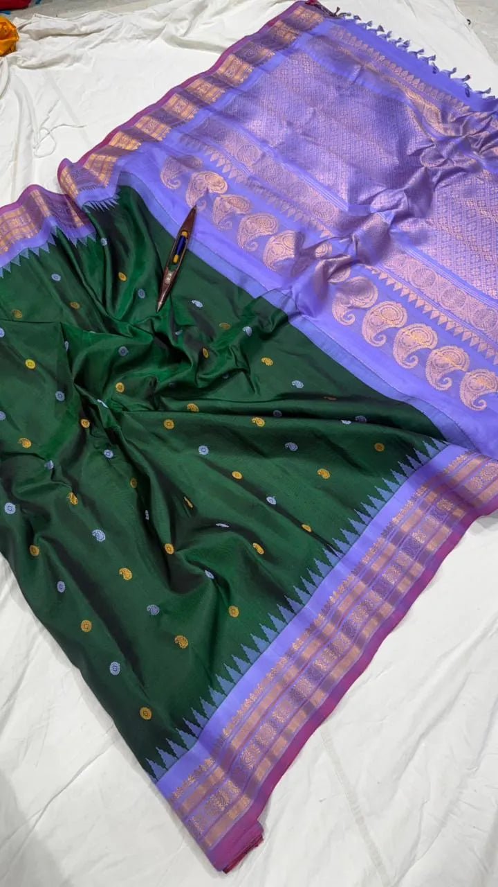 Gadwal Handloom Pure Silk Traditional Border Saree – Lavender with Bottle Green - GadwalHandloom