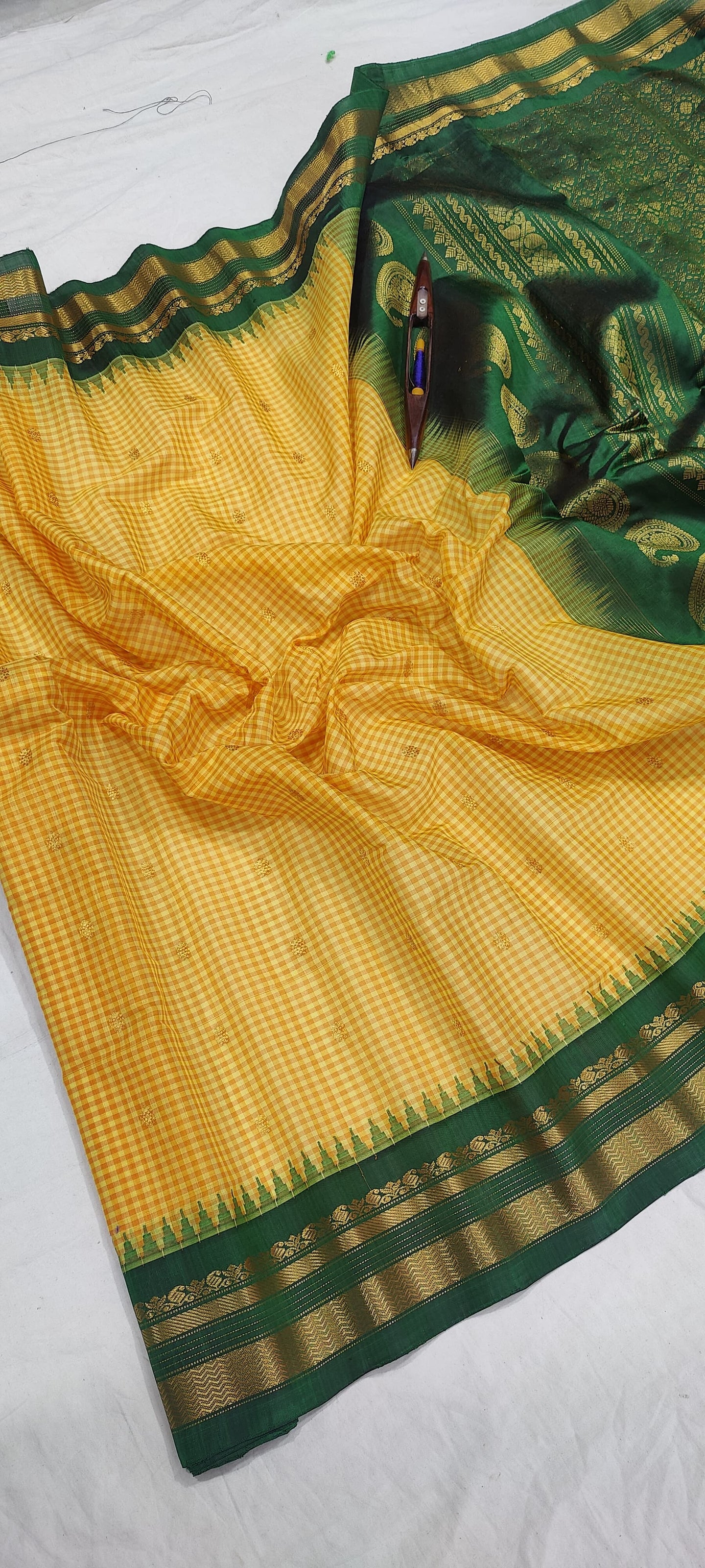 Gadwal Handloom Pure Sico Kuttu border-8_lemon yellow with green