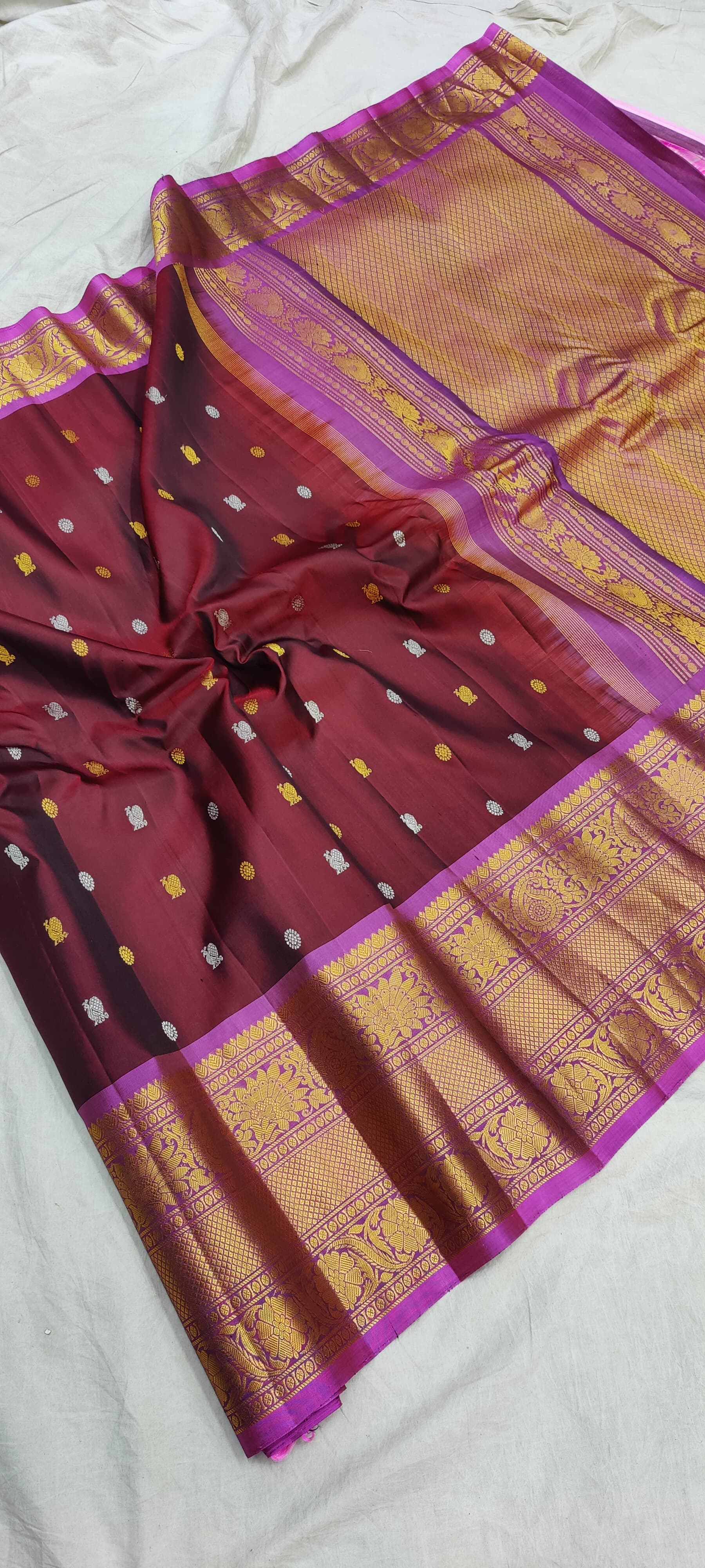 Gadwal Handloom Pure Silk Kanchi border – GadwalHandloom