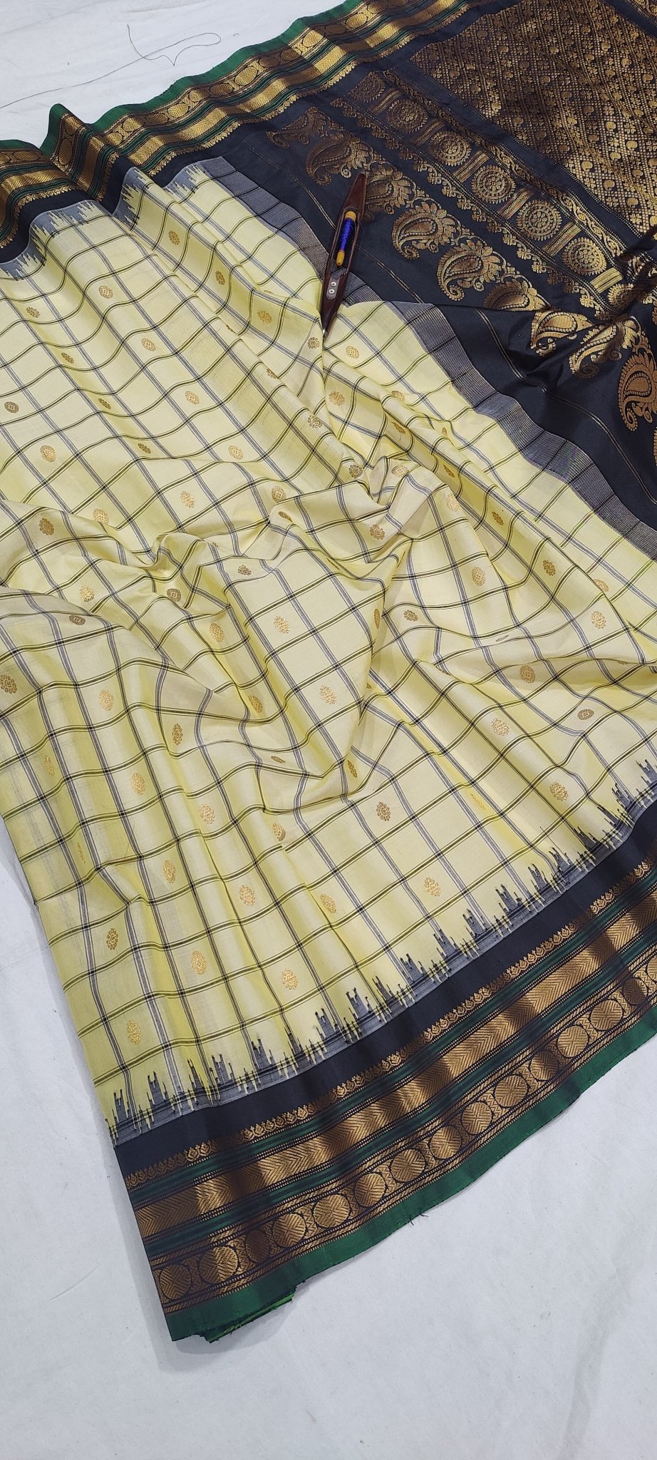 Gadwal Handloom Pure Sico Kuttu border - 25_light lemon yellow with black - GadwalHandloom